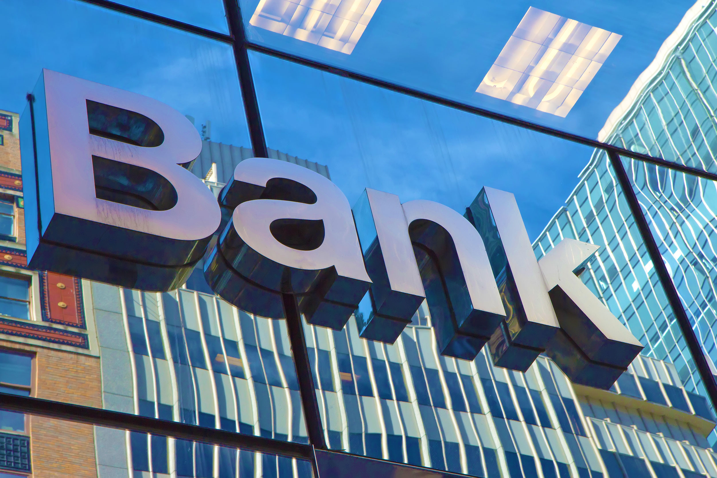 When a Bank Fails: Industry Impact