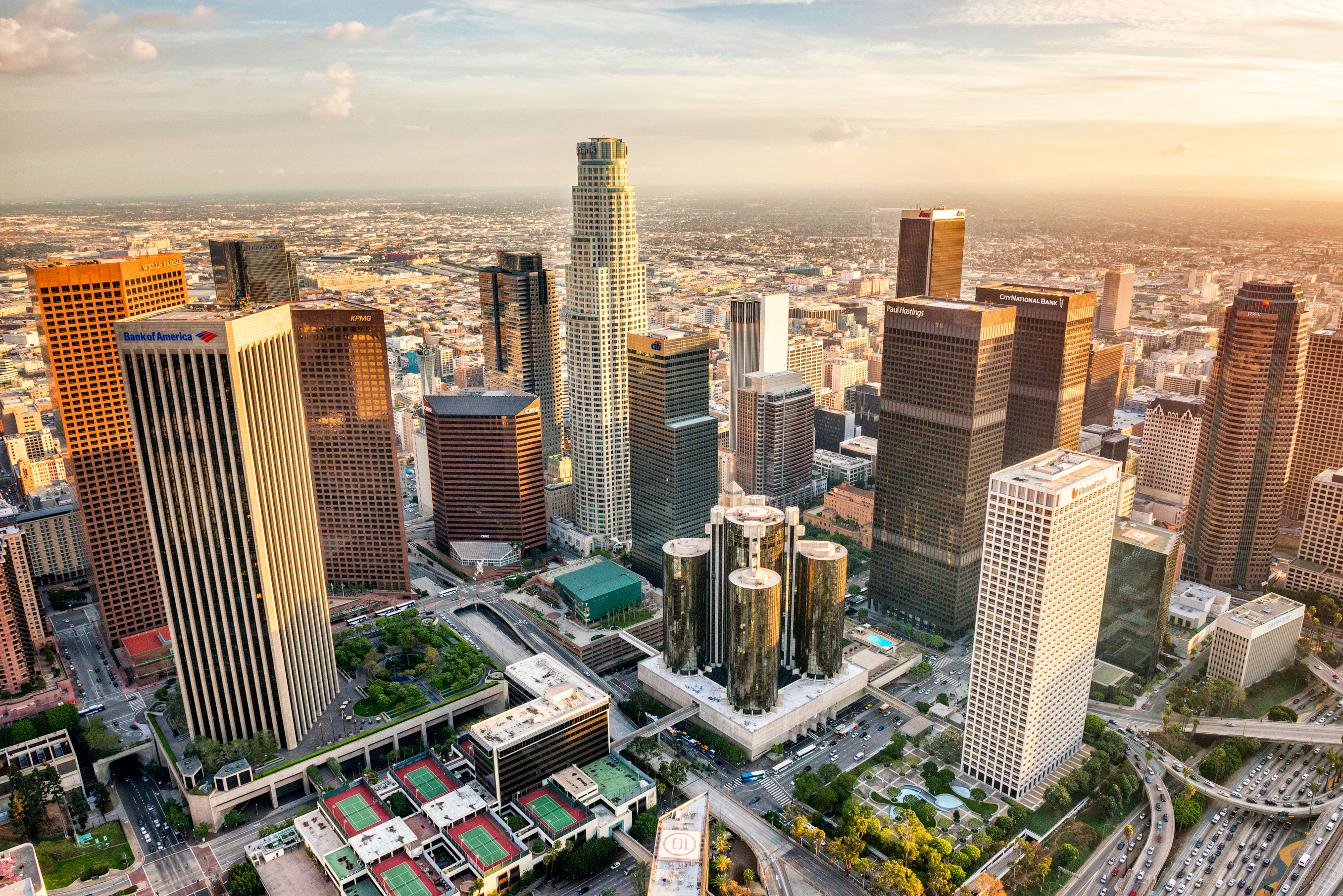 Aerial-View-of-Downtown-Los-Angeles-Skyscrapers