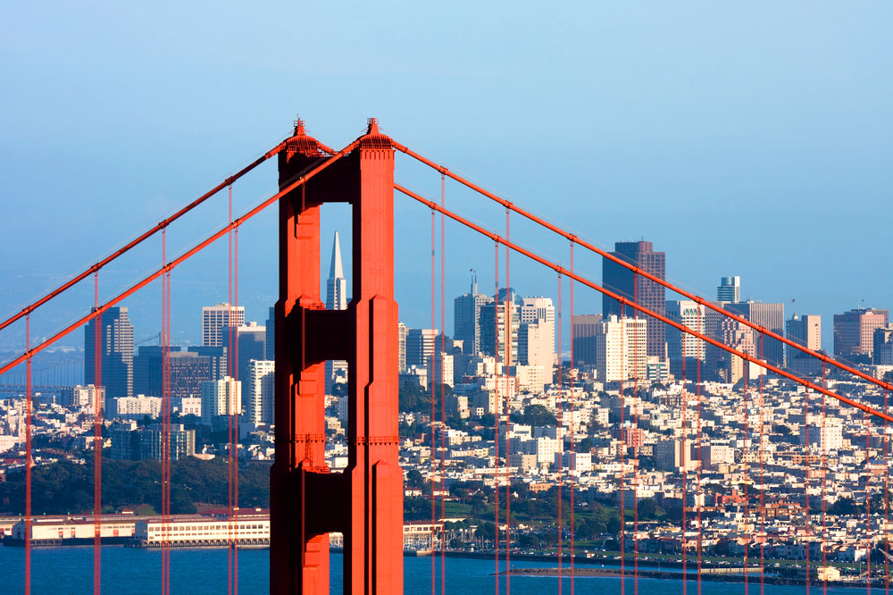 San-Francisco-Golden-Gate-Bridge-City-in-Background