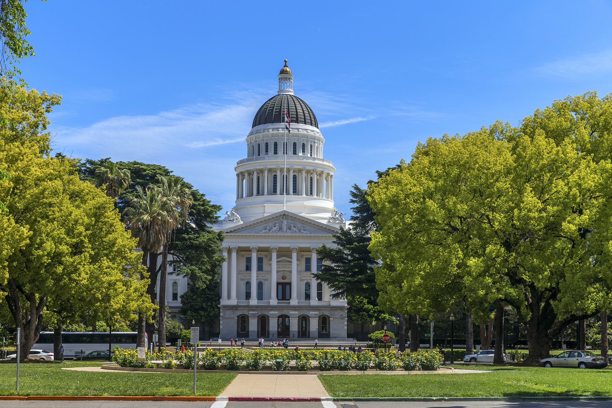 California-State-Capitol-Building-in-Sacramento